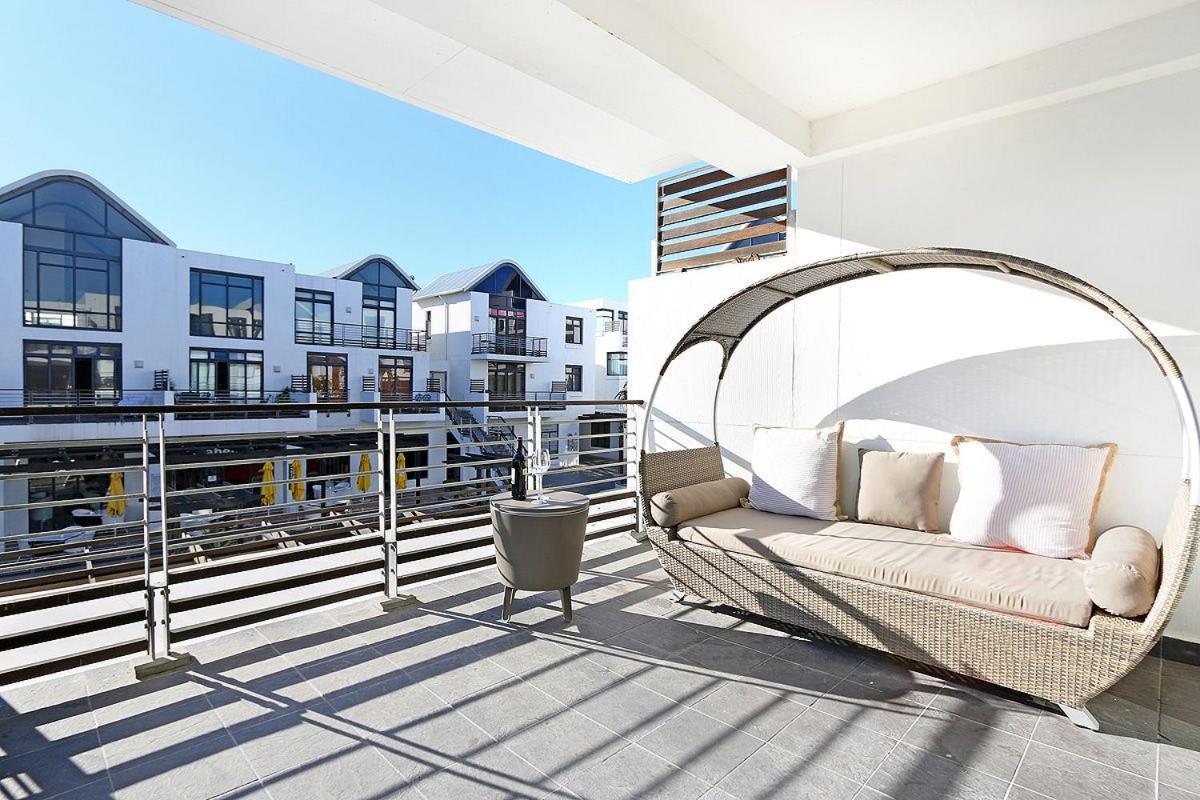 Eden On The Bay 118 By Hostagents Apartment Bloubergstrand Exterior foto