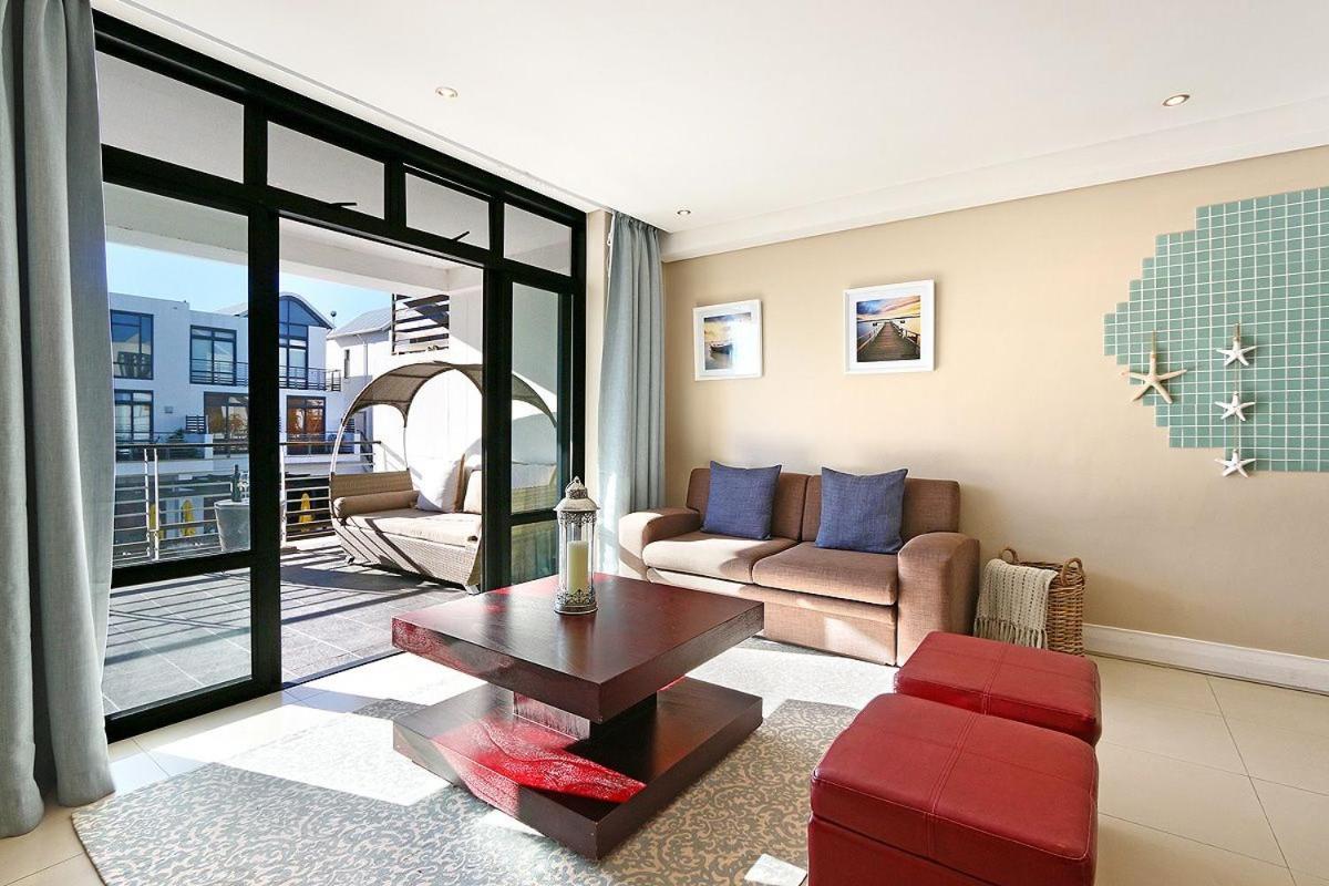 Eden On The Bay 118 By Hostagents Apartment Bloubergstrand Exterior foto