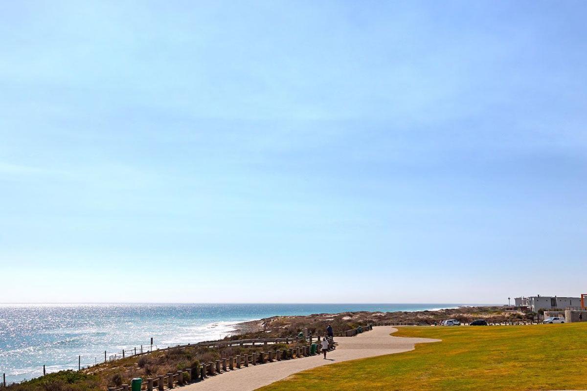 Eden On The Bay 118 By Hostagents Apartment Bloubergstrand Exterior foto