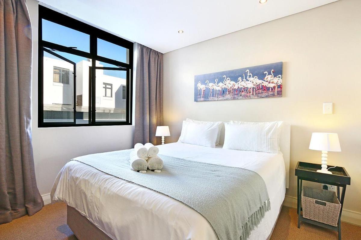 Eden On The Bay 118 By Hostagents Apartment Bloubergstrand Exterior foto