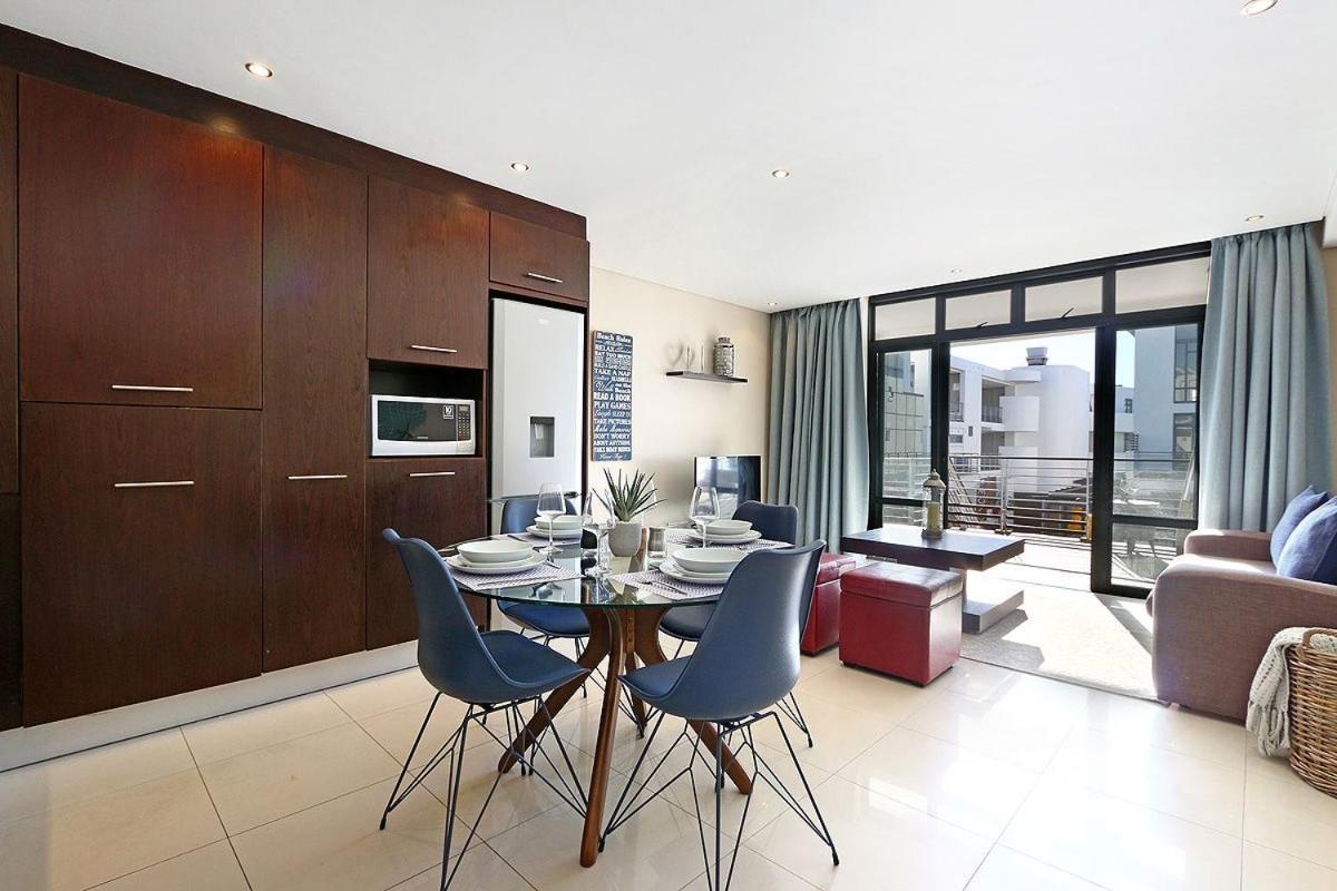 Eden On The Bay 118 By Hostagents Apartment Bloubergstrand Exterior foto