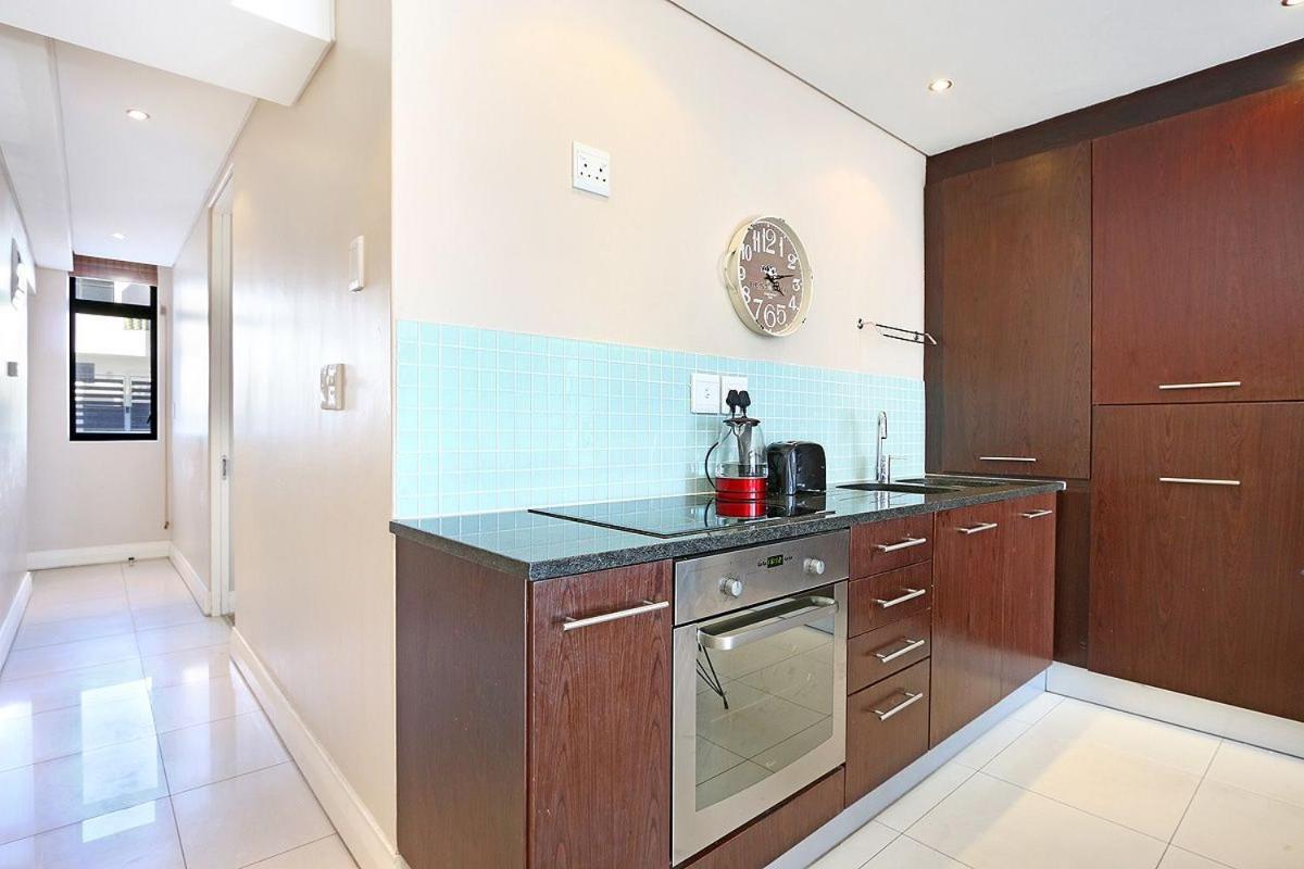 Eden On The Bay 118 By Hostagents Apartment Bloubergstrand Exterior foto