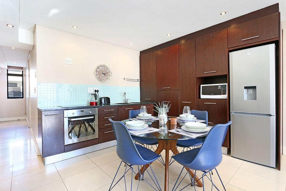 Eden On The Bay 118 By Hostagents Apartment Bloubergstrand Exterior foto
